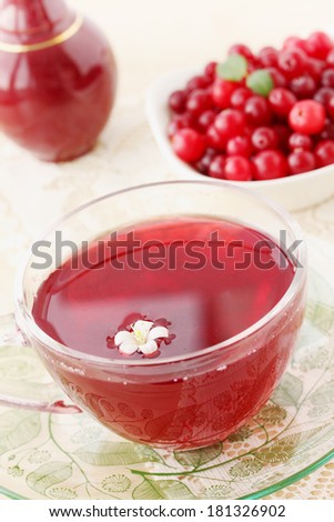 Fresh cranberries and a cool drink cranberry