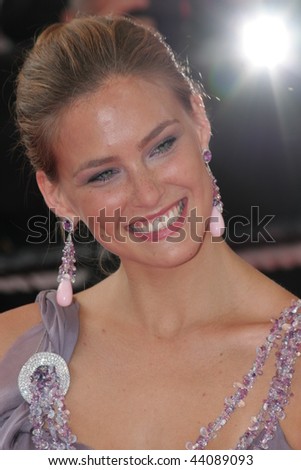 CANNES - MAY 14:Model Bar Refaeli arrives at the \'Blindness\' premiere during the 61st Cannes International Film Festival on May 14, 2008 in Cannes, France.