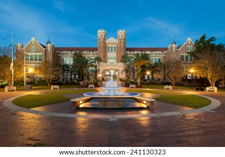 TALLAHASSEE, FLORIDA - DECEMBER 7: Dawn at Westcott Plaza on the campus of Florida State University on December 7, 2014 in Tallahassee, Florida
