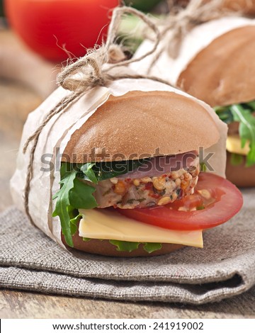 Small sandwiches with ham and vegetables