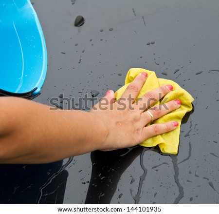 car wash with cloth and bucket