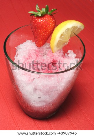 strawberry crushed ice drink