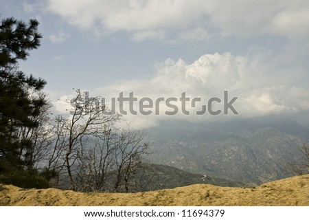 Cloudscape over the mountains of Kings Canyon, California, USA