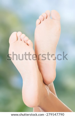 Pure and smooth female toes and heels.