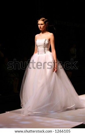 Wedding dress models at Seoul Fashion Week (Seoul Collection) Fall/Winter 2006.  Hwang Jae Bock collection.