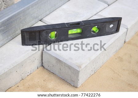 Level gauge always It is applied at stone blocks laying