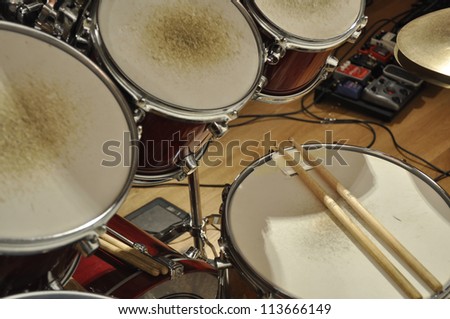 details of a set of drums