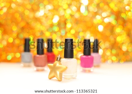 Color nail polish - party makeup