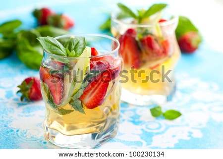 Strawberry,Apple and  Basil Sangria