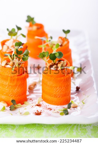 Raw Carrot Roll-Ups with hummus and sprouts for holiday