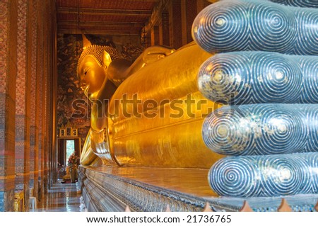 reclining buddha, wat pho, bangkok, thailand