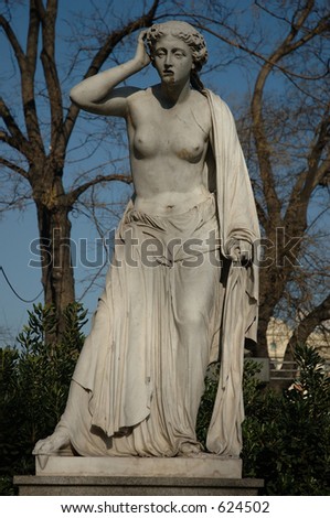 Female sculpture, Madrid