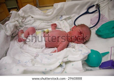 4 pounds 10 ounce preemie too big for diaper