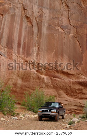 Off-roading on the primitive trails of southern Utah