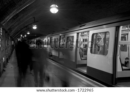 Black & White: Stationary Train, London Underground
