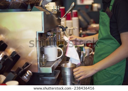 coffee shop cleaning coffee machine
