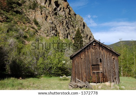An old shed in the mountains