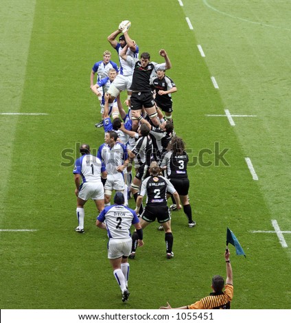 Ospreys vs Bath - rugby union,  Line-out