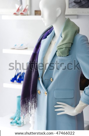 Mannequin in blue suit at the shop