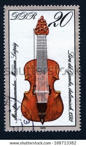 GERMANY - CIRCA 1979: Stamp printed in East Germany showing the image of fiddle, series, circa 1979