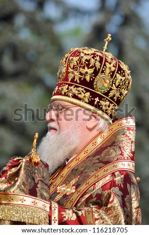 RUSSIA, KRASNODAR - APRIL 21: Metropolitan Isidore at prayer on April 21, 2012 in Krasnodar, Russia. Metropolitan Isidor - Chairman of the Ecclesiastical Court of the Russian Orthodox Church