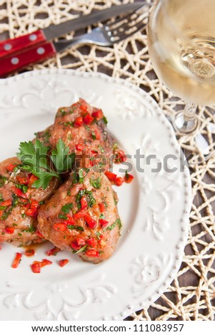 Cooked chicken with bell peppers dressing