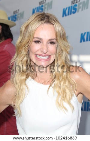 LOS ANGELES - MAY 12:  Taylor Armstrong arrives at the 