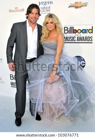 LAS VEGAS - MAY 20:  Mike Fisher, Carrie Underwood arrives at the 2012 Billboard Awards at MGM Garden Arena on May 20, 2012 in Las Vegas, NV
