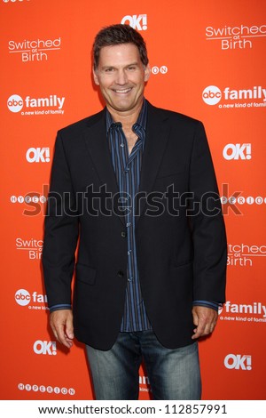 LOS ANGELES - SEP 13:  D.W. Moffett arrives at the \