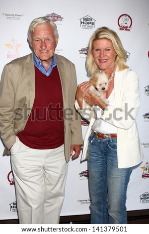 LOS ANGELES - JUN 3:  Orson Bean, Alley Mills at the Player Concert celebrating Devin DeVasquez 50th Birthday to benefit Shelter Hope Pet Shop at the Canyon Club on June 3, 2013 in Agoura, CA