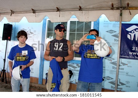 LOS ANGELES - MAR 8:  Jimmy Dreshler, William deVry, Rick Hearst at the 5th Annual General Hospital Habitat for Humanity Fan Build Day at Private Location on March 8, 2014 in Lynwood, CA
