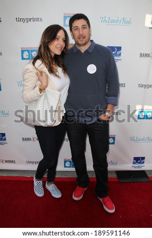LOS ANGELES - APR 27:  Jenny Mollen, Jason Biggs at the Milk + Bookies Story Time Celebration at Skirball Center on April 27, 2014 in Los Angeles, CA