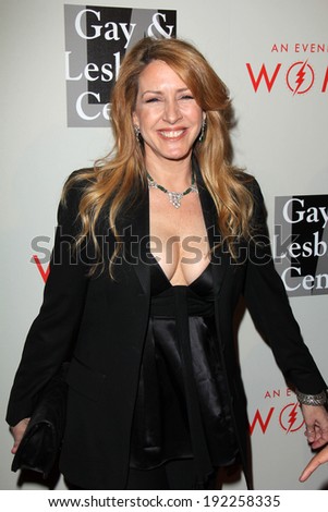 LOS ANGELES - MAY 10:  Joely Fisher at the L.A. Gay & Lesbian Center\'s \