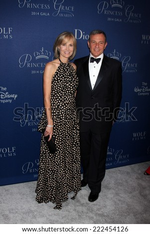 LOS ANGELES - OCT 8:  Willow Bay, Bob Iger at the Princess Grace Foundation Gala 2014 at Beverly Wilshire Hotel on October 8, 2014 in Beverly Hills, CA