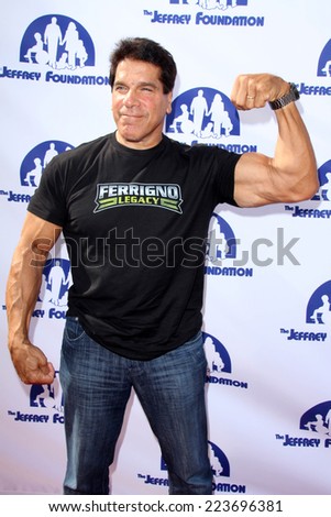 LOS ANGELES - OCT 14:  Lou Ferrigno at the Jeffrey Foundation Building Renaming Celebration at Jeffrey Foundation Main Building on October 14, 2014 in Los Angeles, CA