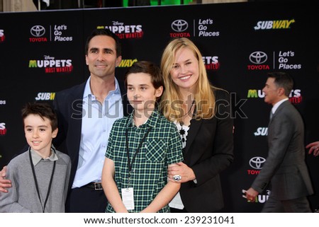 LOS ANGELES - MAR 11:  Nestor Carbonell at the \