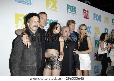 SAN DIEGO - JUL 10:  Cast of Sex&Drugs&Rock&Roll at the 20th Century Fox Party Comic-Con Party at the Andaz Hotel on July 10, 2015 in San Diego, CA