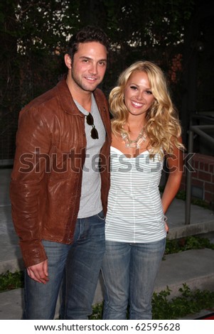 LOS ANGELES - OCT 7: Brandon Barash, Natalie Hall arrives at the 