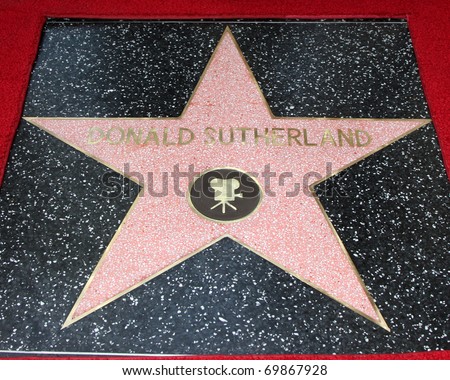LOS ANGELES - JAN 26:  Donald Sutherland\'s star is unveiled at the Walk of Fame Star Ceremony at Hollywood Blvd on January 26, 2011 in Los Angeles, CA