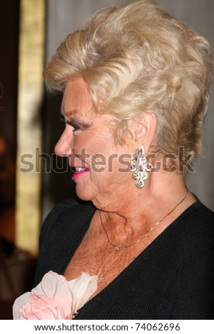 LOS ANGELES - MAR 27:  Mitzi Gaynor arriving at the 25th Annual Professional Dancers Society Gypsy Awards at Beverly Hilton Hotel on March 27, 2011 in Beverly Hills, CA