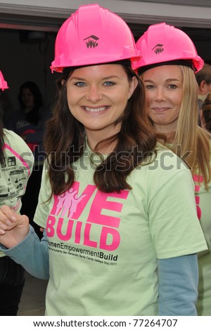 LOS ANGELES - MAY 14: Heather Tom at the Habitat for Humanity Women\'s Empowerment Build at Carl Street on May 14, 2011 in Pacoima, CA