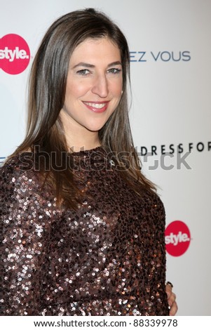 LOS ANGELES - NOV 7:  Mayim Bialik arrives at the 3rd Annual Give & Get Fete at The London West Hollywood on November 7, 2011 in West Hollywood, CA