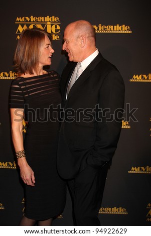LOS ANGELES - FEB 10:  Amanda Pays, Corbin Bernsen arrives at the 2012 Movieguide Awards at Universal Hilton Hotel on February 10, 2012 in Universal City, CA