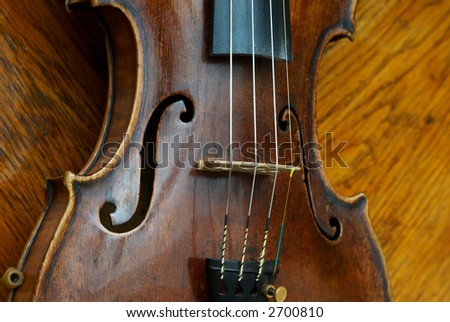 Retro old violin close-up