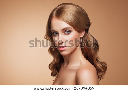 ?loseup portrait of beautiful young woman with fresh skin and natural make-up