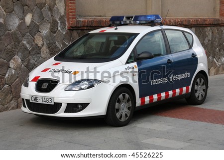 BARCELONA - SEPTEMBER 13: Mossos d\'Esquadra Seat Altea police car on September 13, 2009 in Barcelona. It is the oldest civil police force in Europe, founded in 18 century (source: official website)