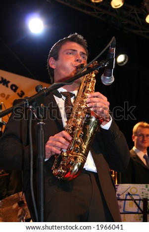 Saxophone player from German jazz band \