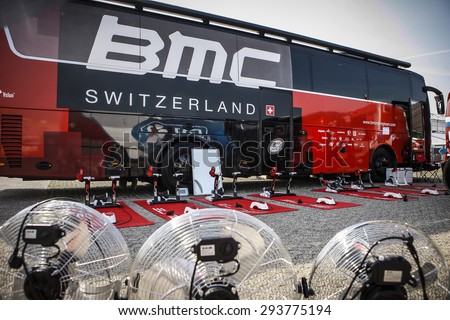 Utrecht, The Netherlands. 4th of July, 2015. Tour de France Time Trial Stage, Team BMC bus