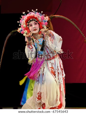 CHENGDU - MAY 8: Chinese opera \