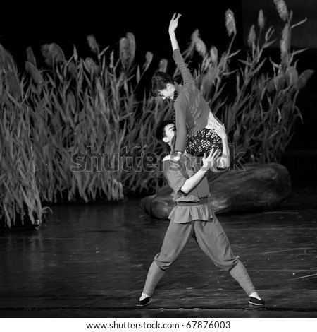 CHENGDU - NOV 18: the famous chinese dance drama 